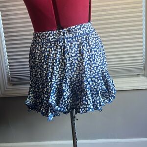 Lulus causal skirt